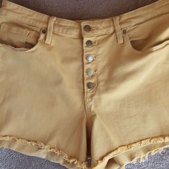 Universal Thread Hi Rise Midi Mustard Shorts - Picture 3 of 8